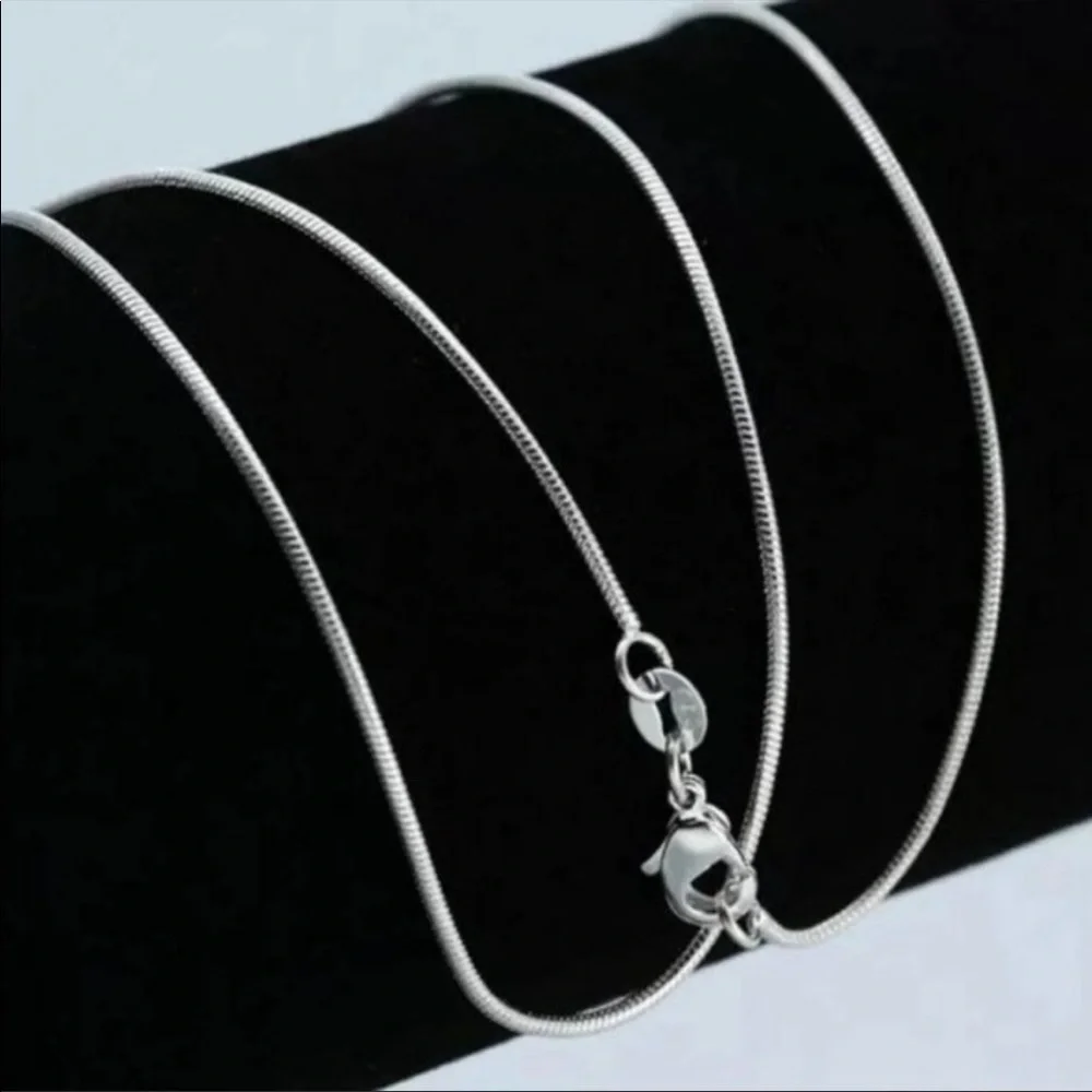 COPY - NEW 925 STERLING SILVER SNAKE CHAIN NECKLACE,NICE NECKLACE,CUTE NECKLACE - Picture 2 of 5